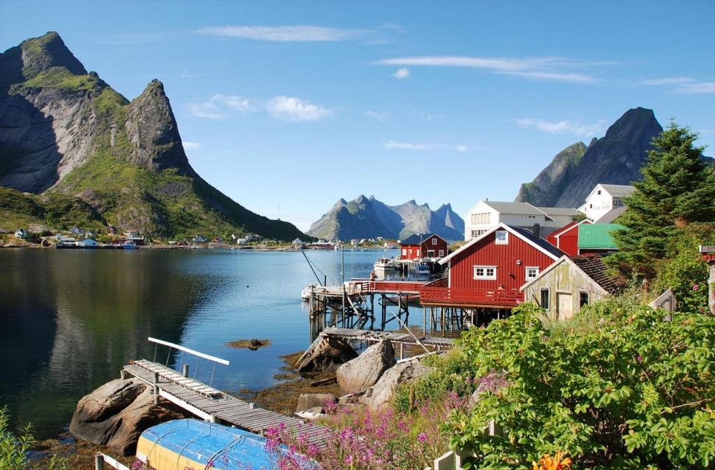 Reine Retro Villa - Cozy Villa With A Fantastic View Eksteriør billede