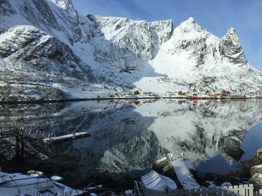 Reine Retro Villa - Cozy Villa With A Fantastic View Eksteriør billede